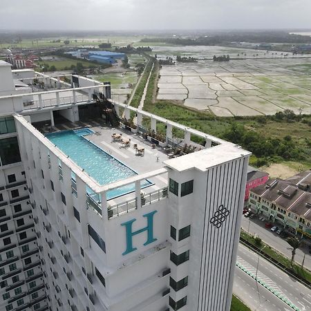 H Elite Design Hotel Kota Bharu Extérieur photo